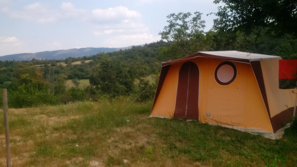 Bed and Breakfast Osterija Na Planinci Divača Exterior foto